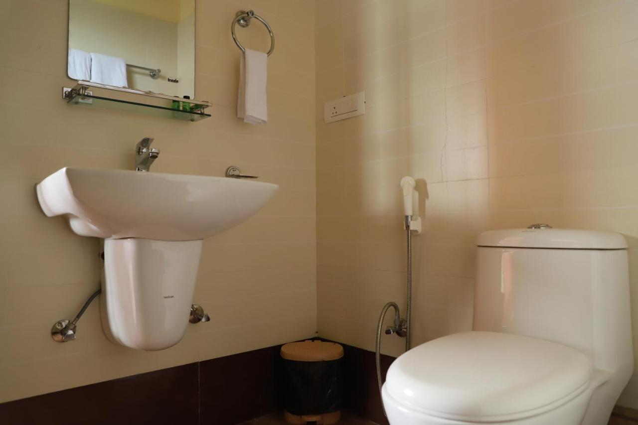 The Cms Group-Hotel Iinorri Ґанґток Екстер'єр фото
